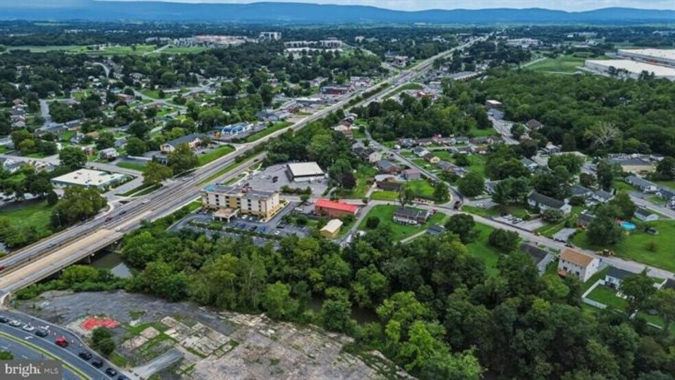 More Photos Of 23 S Colonial Dr, Hagerstown Office For Sale