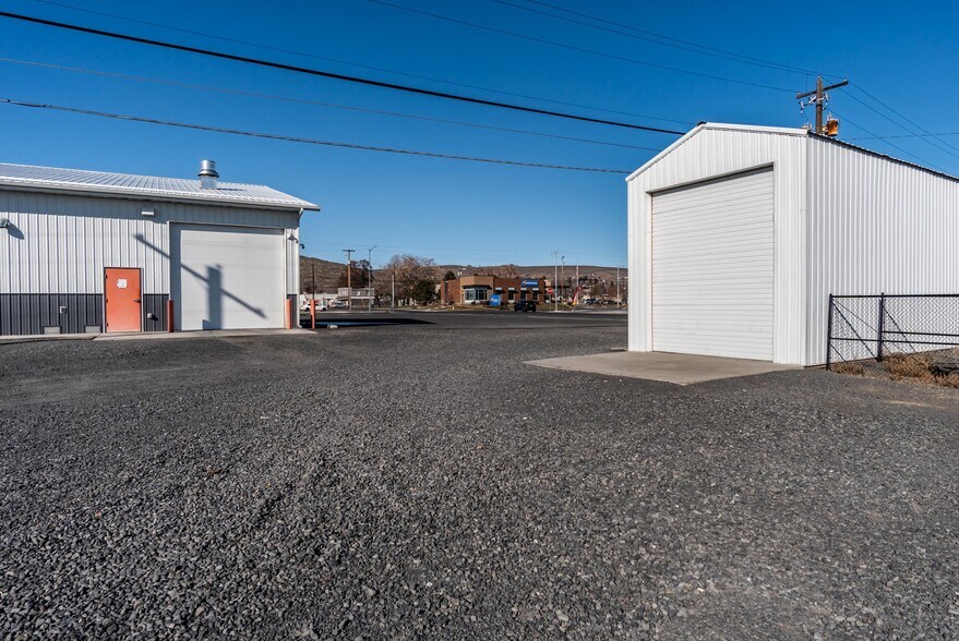 More Photos Of 548 Basin St SW, Ephrata Service For Sale