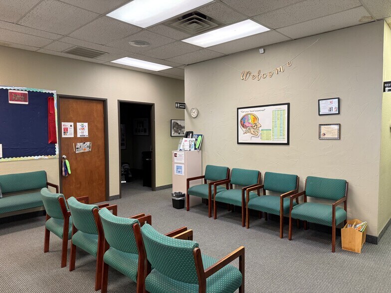 More Photos Of 6442-6450 Broadway Blvd, Garland Medical For Sale