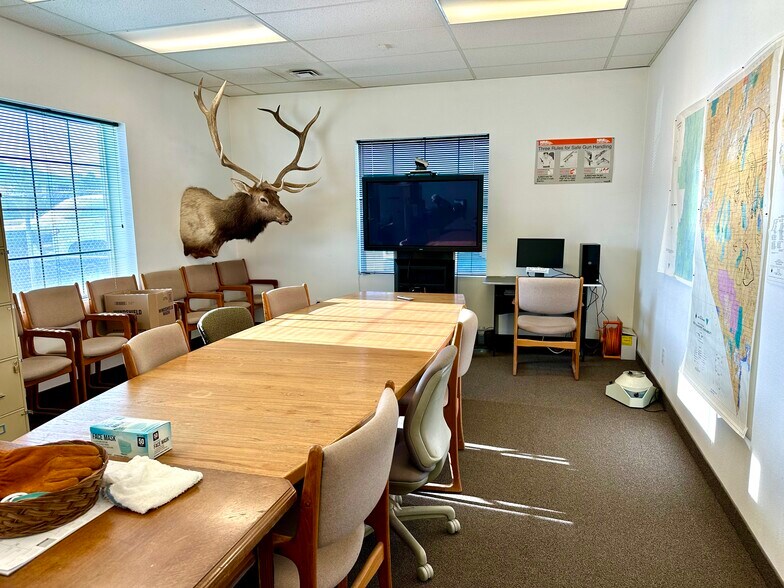 More Photos Of 1245 Alpha St, Ely Service For Sale