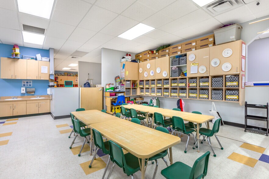 More Photos Of 4250 W Pinnacle Peak Rd, Glendale Daycare Center For Sale