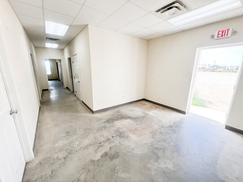 More Photos Of 2599 FM 3033, Stanton Warehouse For Lease
