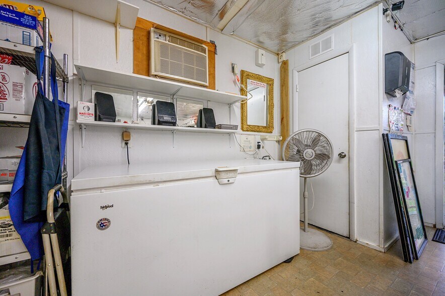 More Photos Of 309 E Washington St, Idabel Specialty For Sale