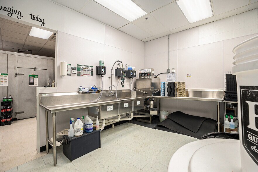 More Photos Of 3263 Colby Rd, Whitehall General Retail For Sale