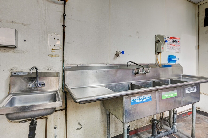 More Photos Of 2100 Fremont St, Las Vegas Restaurant For Sale