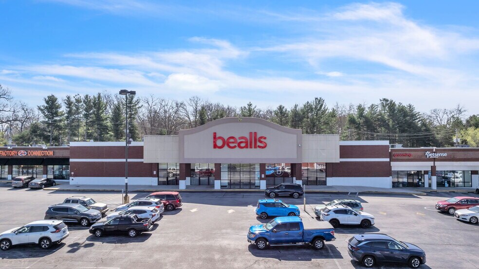 More Photos Of 2500 N Main St, Crossville Unknown For Lease