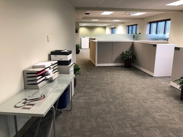 More Photos Of 1768 Litchfield Tpke, Woodbridge Office For Sale