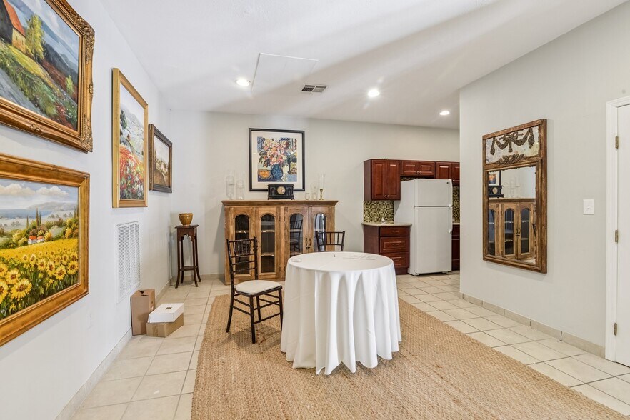 More Photos Of 755 Tchoupitoulas St, New Orleans Restaurant For Sale