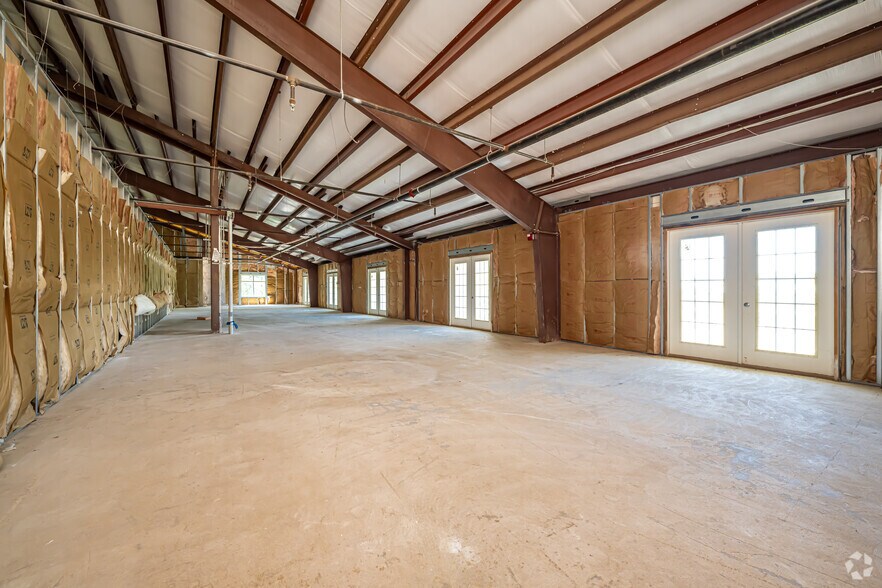 More Photos Of 14055 Seaway Rd, Gulfport Medical For Lease