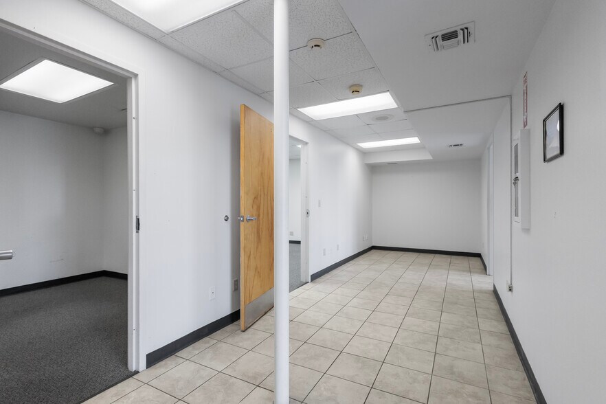 More Photos Of 421 S Beckham Ave, Tyler Medical For Sale