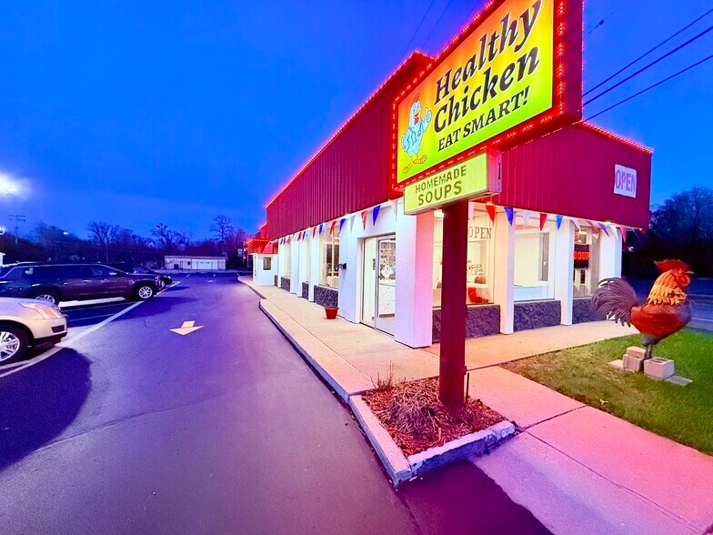 More Photos Of 1187 S Gratiot Ave, Clinton Township Restaurant For Lease