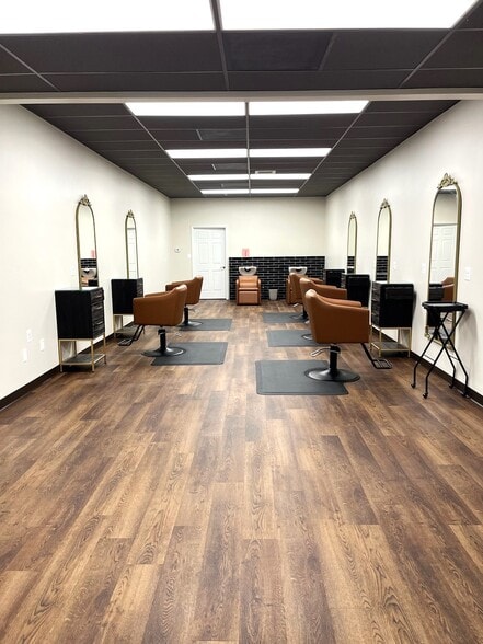 Primary Photo Of 21272 Great Mills Rd, Lexington Park Unknown For Lease