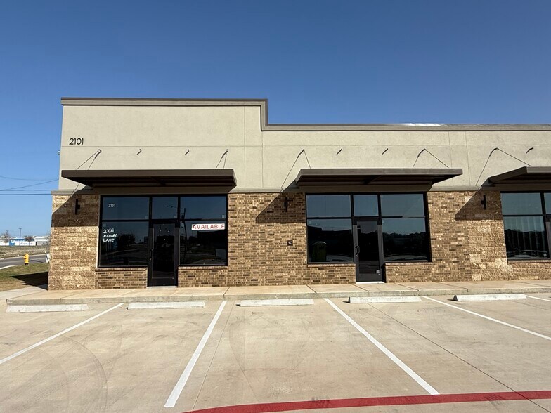 More Photos Of 2101 Memory Ln, Harker Heights Flex For Lease