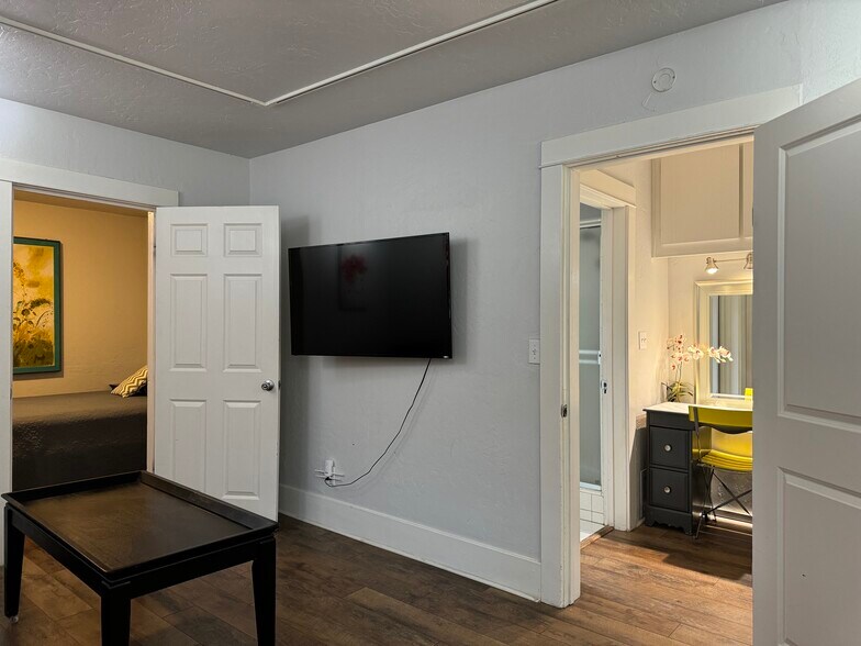 More Photos Of 309 N Humphreys St, Flagstaff Apartments For Sale