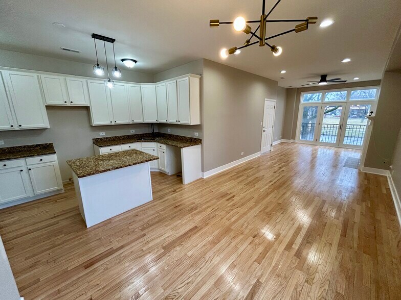 More Photos Of 5644 S Prairie Ave, Chicago Apartments For Sale