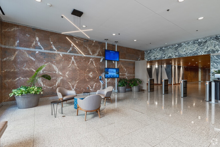 More Photos Of 222 Delaware Ave, Wilmington Office For Lease