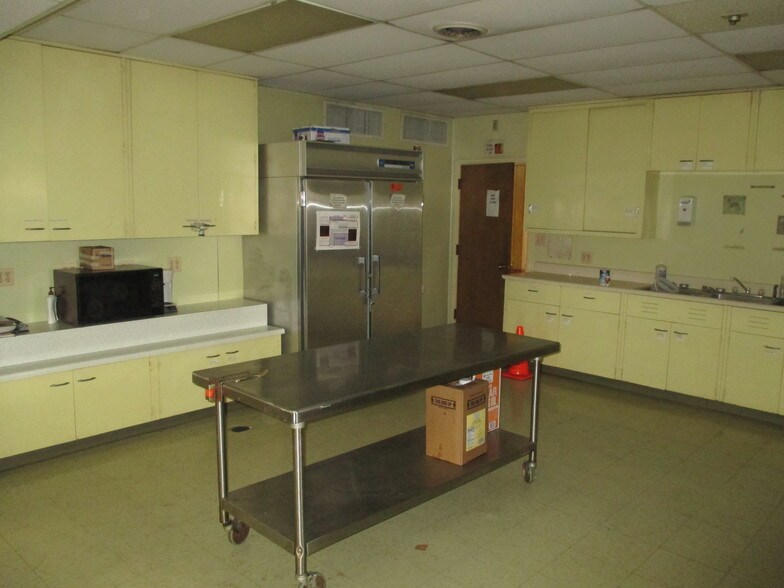 More Photos Of 711 Euclid Ave, Toledo Religious Facility For Sale