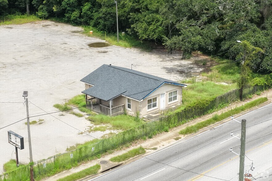 More Photos Of 3543 CR-453, Pensacola Office For Sale