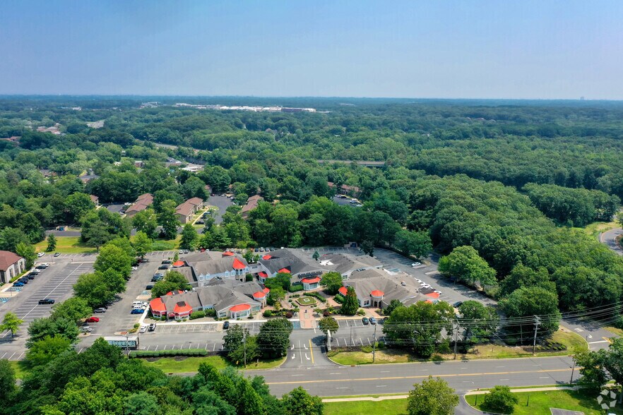 More Photos Of 613 Hope Rd, Eatontown Freestanding For Lease