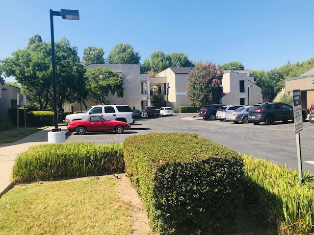 More Photos Of 2111 W March Ln, Stockton Office For Lease