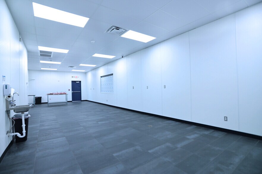 More Photos Of 11315 Hide-A-Way Ln, Thackerville Warehouse For Sale