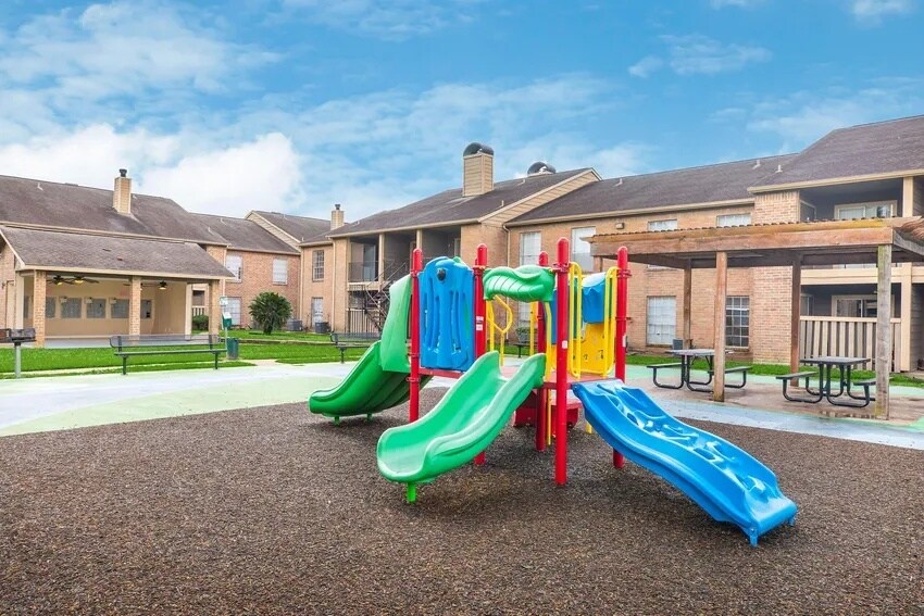 More Photos Of 9402 Synott Rd, Houston Apartments For Sale