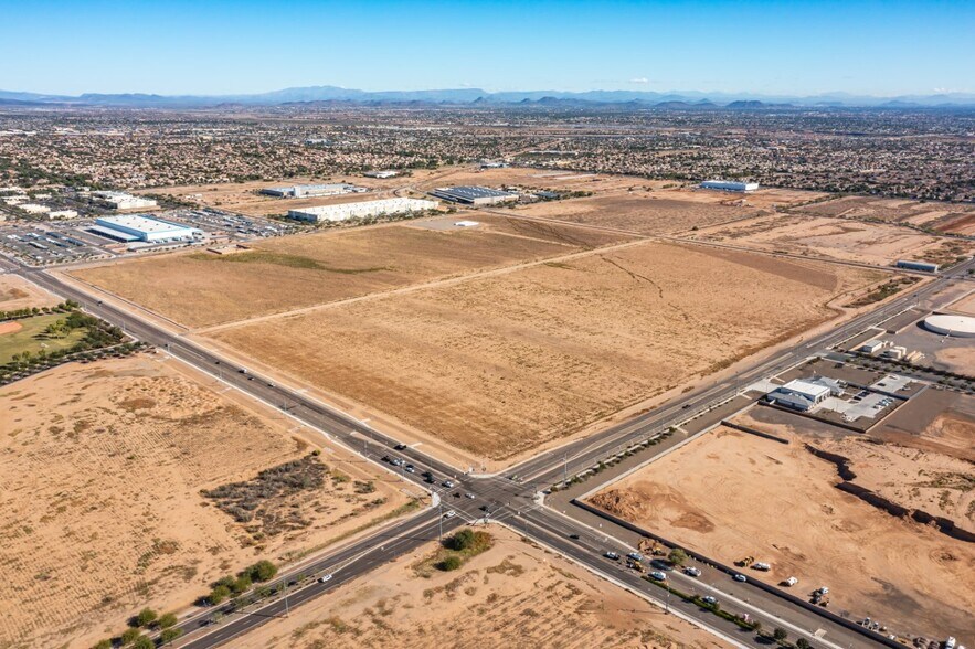 Primary Photo Of NEC Cactus Rd & Litchfield Rd, Surprise Distribution For Sale