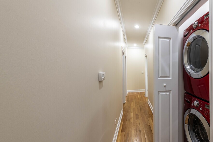 More Photos Of 6229 N Richmond St, Chicago Apartments For Sale