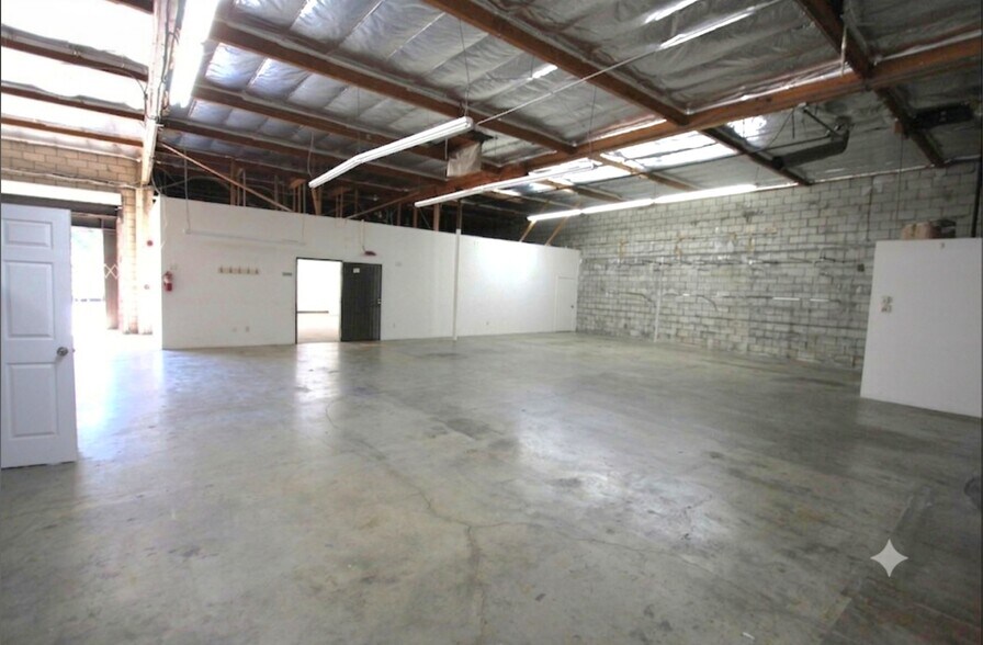More Photos Of 1700 S Central Ave, Los Angeles Industrial For Lease