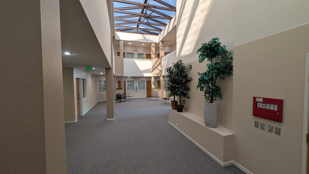 More Photos Of 20055 SW Pacific Hwy, Sherwood Office For Lease