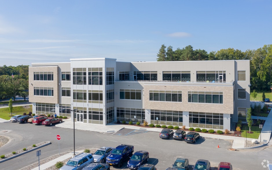 More Photos Of 1712 Route 9, Halfmoon Office For Lease