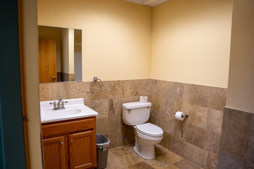 More Photos Of 441 New Karner Rd, Albany Office For Lease