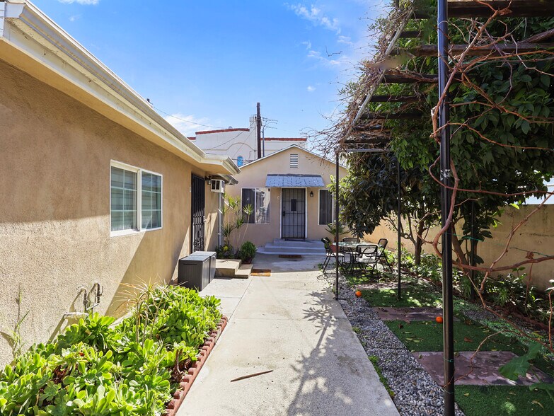 More Photos Of 1168 Justin Ave, Glendale Apartments For Sale