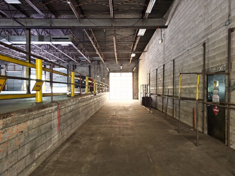 More Photos Of 350 Benigno Blvd, Bellmawr Truck Terminal For Lease