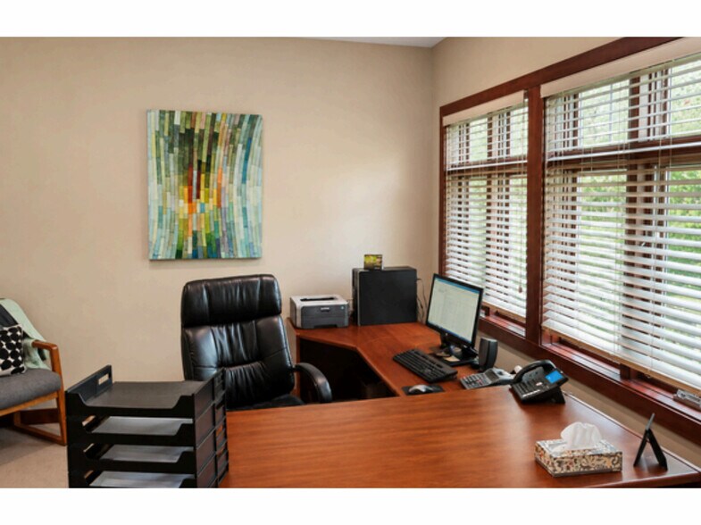 More Photos Of 16200-16204 Highway 7, Minnetonka Office For Lease