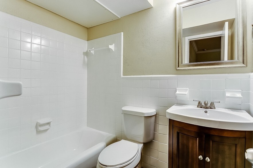 More Photos Of 1516 Annex Ave, Dallas Apartments For Sale
