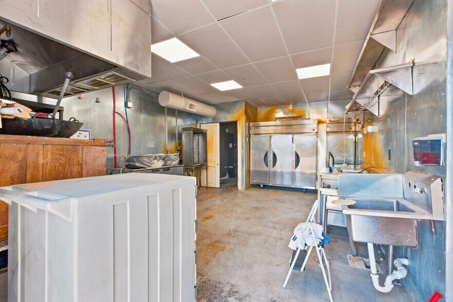 More Photos Of 1395 W Alameda Ave, Denver Freestanding For Sale
