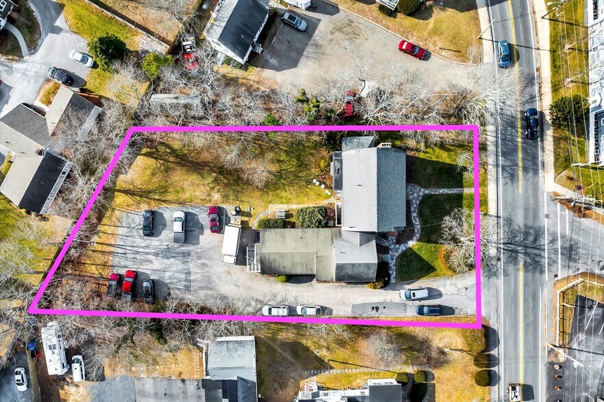 More Photos Of 83 Main St, Hyannis Medical For Sale