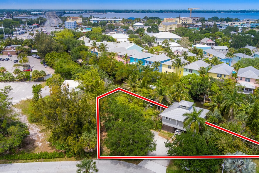 More Photos Of 201 Sw 6th St, Stuart Office For Sale