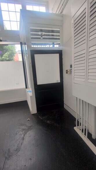 Primary Photo Of 566-570 Castro St, San Francisco Storefront Retail Office For Lease
