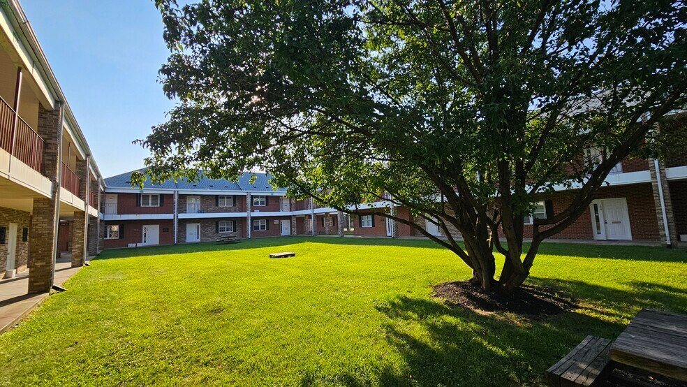 More Photos Of 14300 Gallant Fox Ln, Bowie Medical For Sale