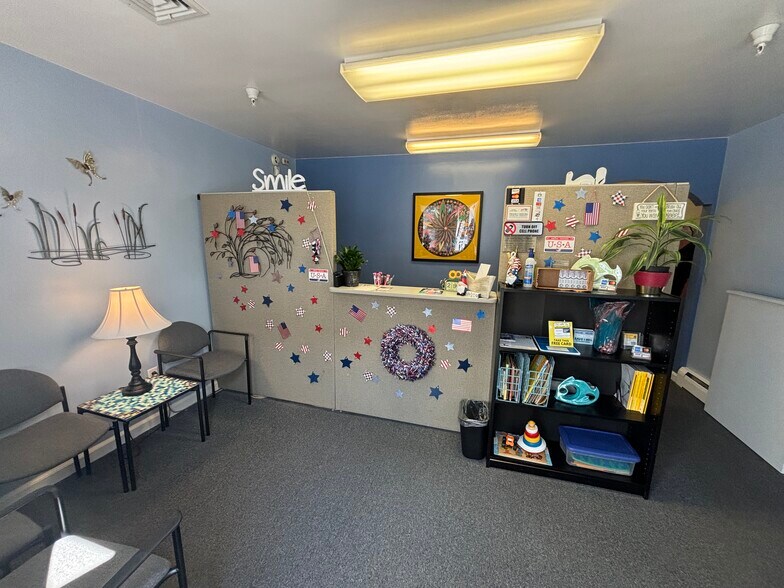 More Photos Of 1201 Easton Rd, Roslyn Office For Sale