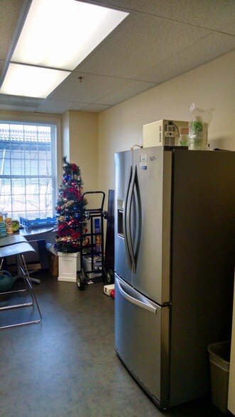 More Photos Of 601 7th St, Laurel Office For Lease