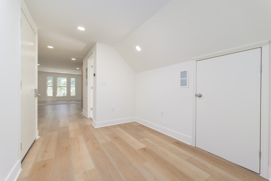 More Photos Of 1628 Walnut St, Jacksonville Multifamily For Sale