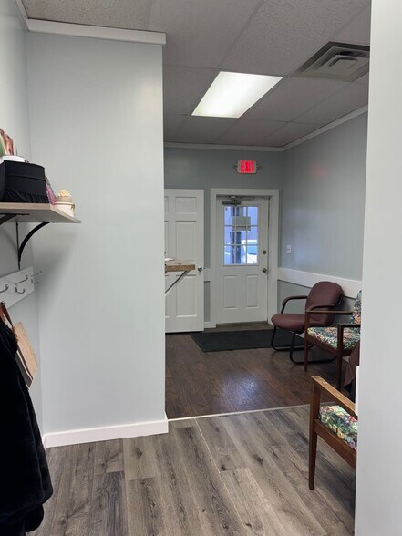More Photos Of 15065 Kinsman Rd, Middlefield Storefront Retail Office For Lease