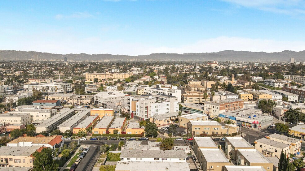 More Photos Of 2806 S Norton Ave, Los Angeles Multifamily For Sale