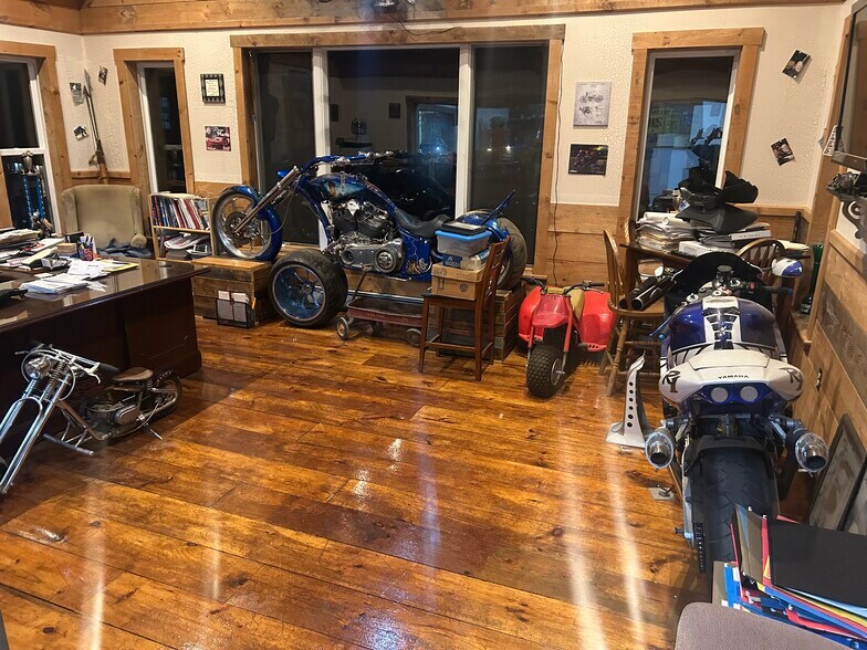 More Photos Of US Route 1 Atlantic Highway, Edgecomb Light Manufacturing For Sale