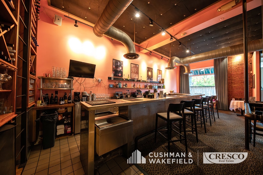 More Photos Of 13111-13125 Shaker Blvd, Cleveland Unknown For Lease
