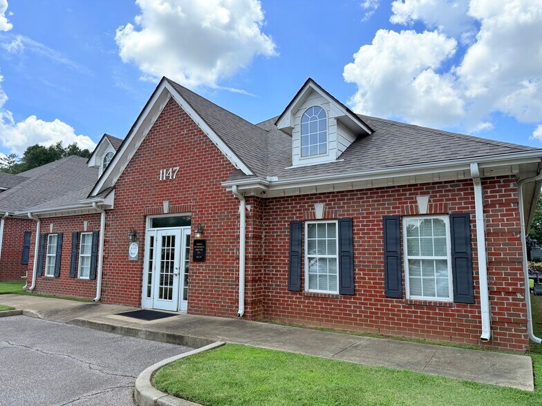 More Photos Of 1147 Cully Rd, Cordova Office For Lease