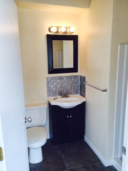 More Photos Of 521 N 1st St, Stockton Apartments For Sale